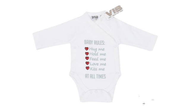 Overslag Romper 'BABY RULES: Hug me, Hold me, Feed me, Love me, Kiss me, AT ALL TIMES'
